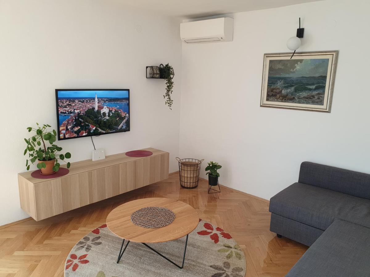 Apartment Maeistro By Privileggio Residence Ровинь Экстерьер фото